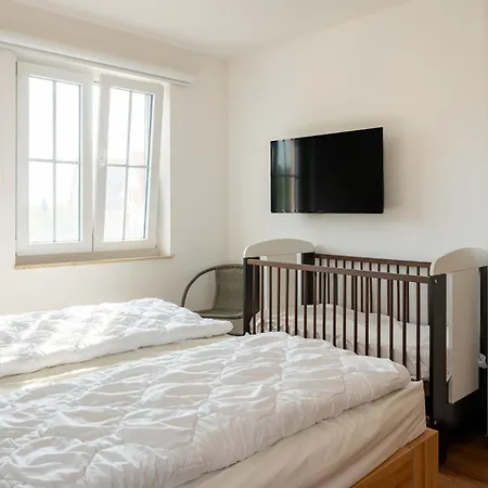 C 3 Reethaus Loewe Mit Aussenwhirlpool Und Sauna Prázdninový dům