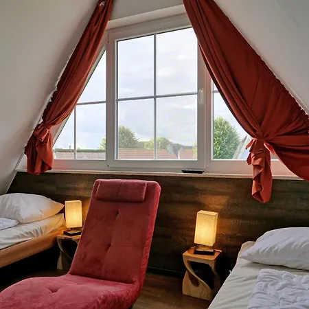 C 3 Reethaus Loewe Mit Aussenwhirlpool Und Sauna Gramkow