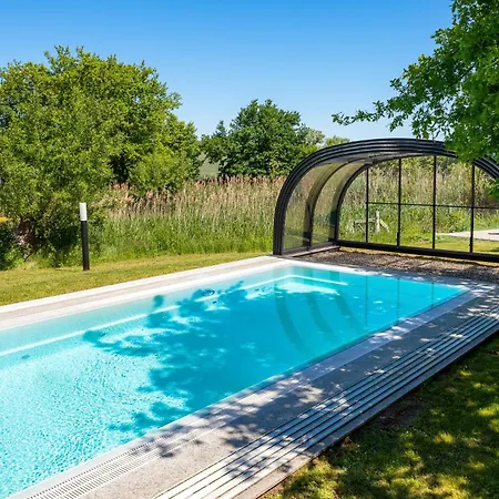 C 3 Reethaus Loewe Mit Aussenwhirlpool Und Sauna